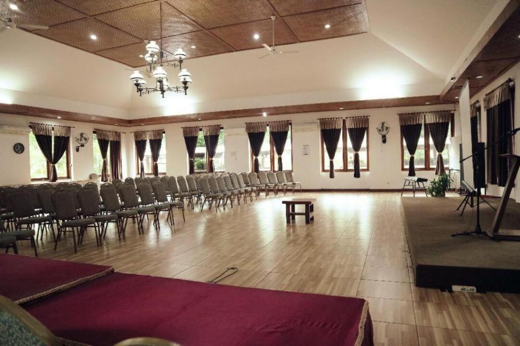 Villa Bukit Pinus Bogor Eksteriør bilde