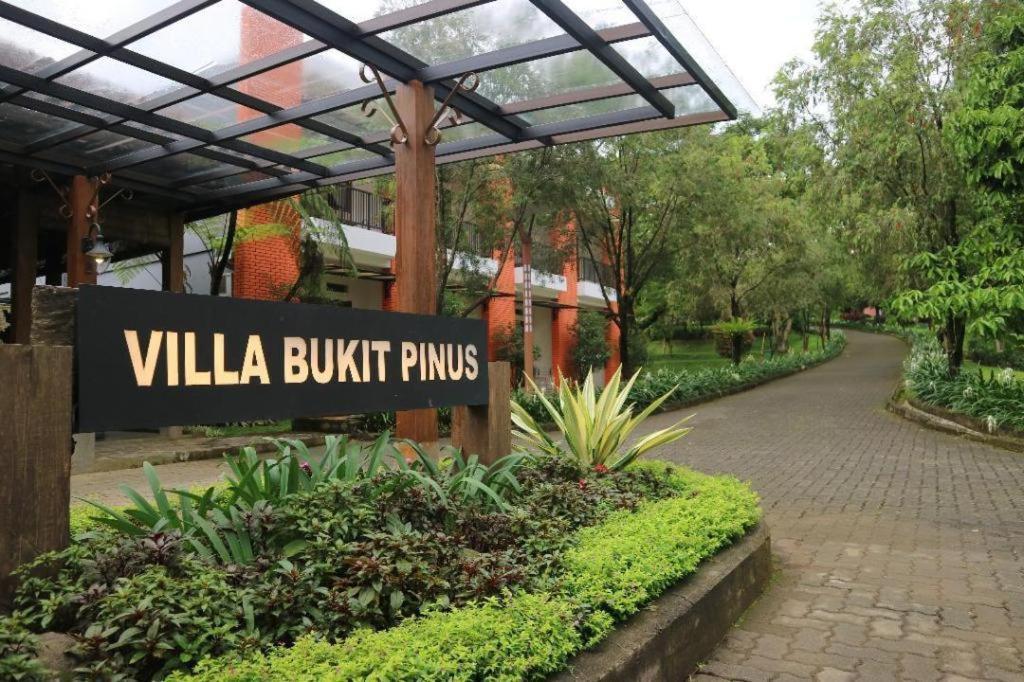 Villa Bukit Pinus Bogor Eksteriør bilde